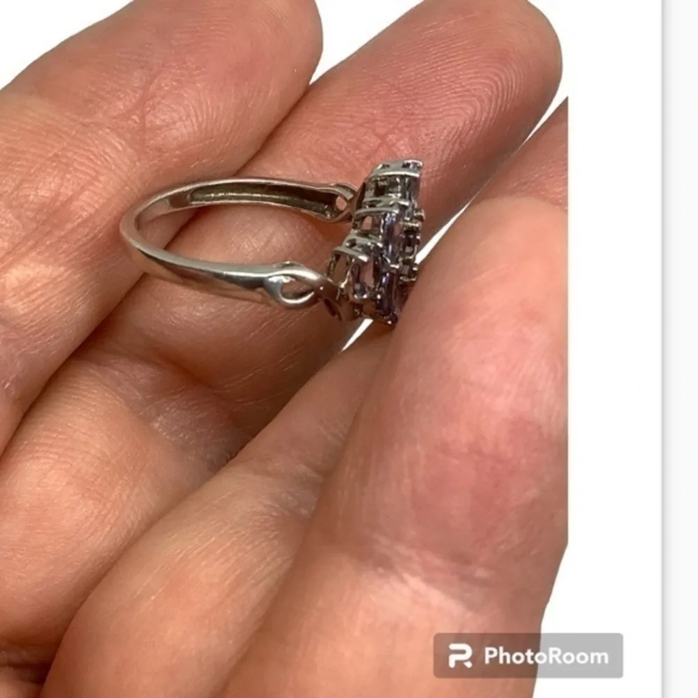 Sterling silver blue topaz cluster pyramid ring
